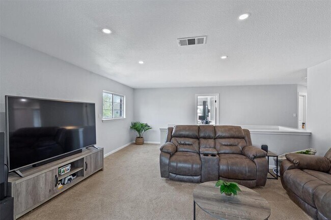 Building Photo - 1213 Faber Dr