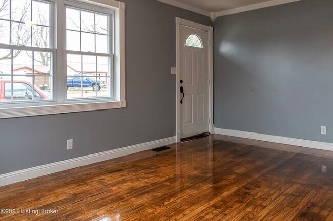 Building Photo - 609 Johnson St