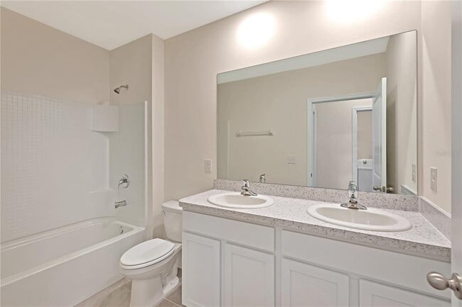 Building Photo - 32605 Canyonlands Dr