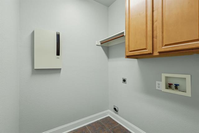 Building Photo - 3421 Beekman Dr