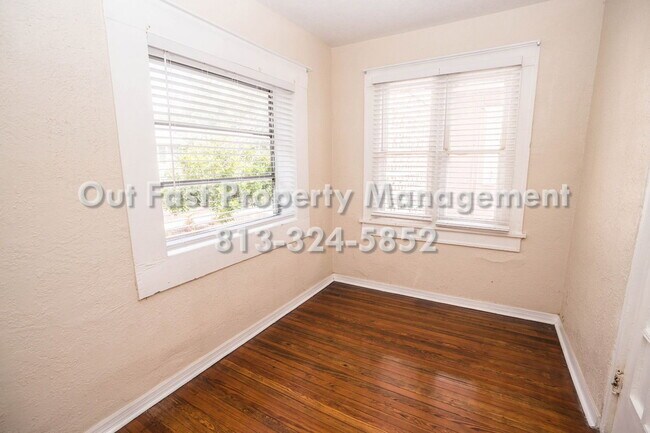 Building Photo - 545 2nd St N