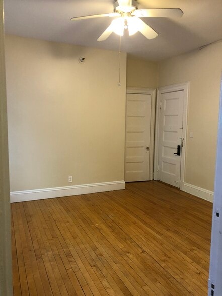 Building Photo - 1470 Beacon St