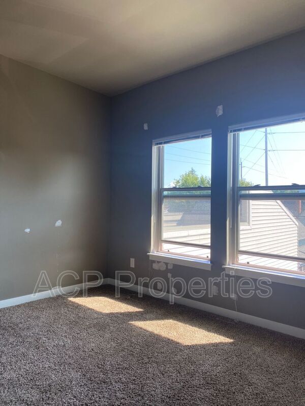 Building Photo - 2524 Meridian St
