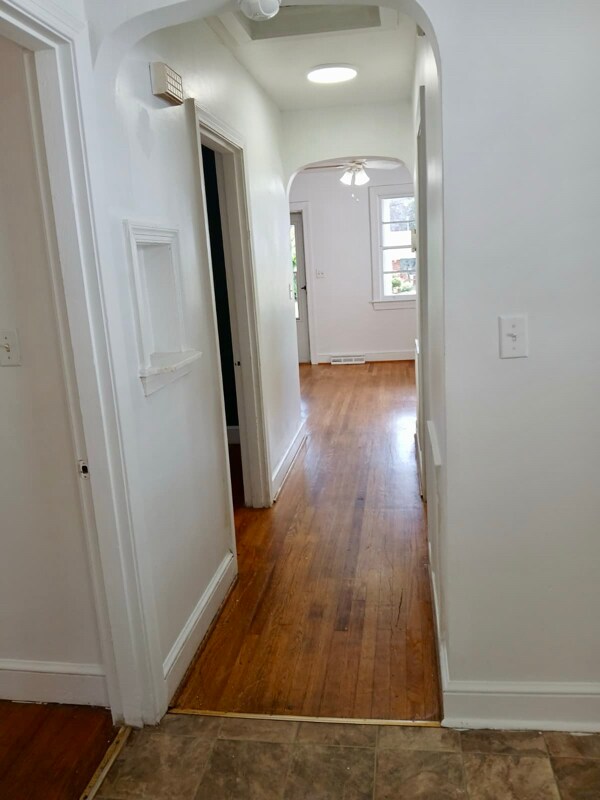 Building Photo - 319 Arlington Pl