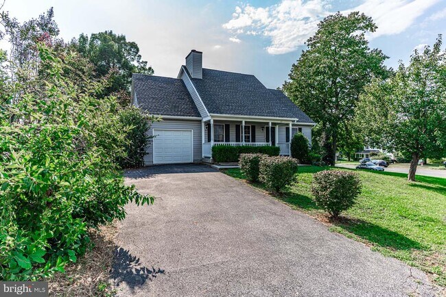Building Photo - 121 Nottingham Ct