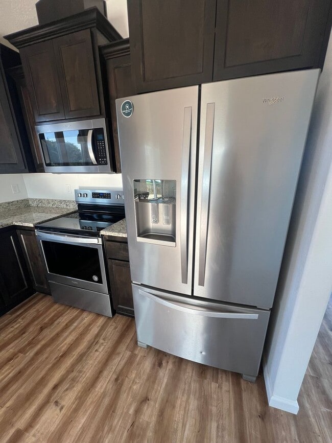 Building Photo - Beautiful 3 bedroom, 2 1/2 bath House with Ocean View!