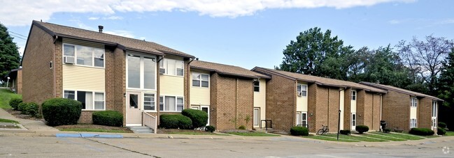 Building Photo - Hilltop Manor Apartments