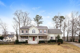 Building Photo - 1679 Hickory Wood Ct