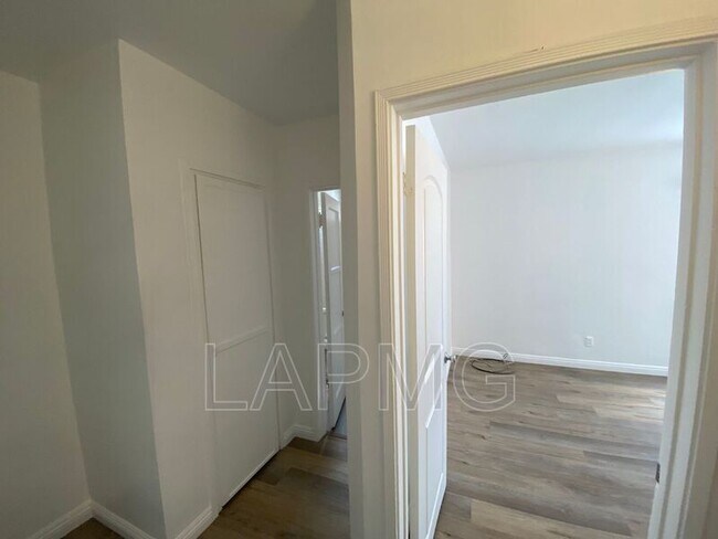 Building Photo - 4080-4084 Leimert Blvd