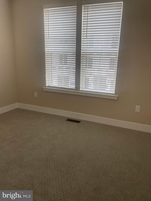 Building Photo - 2106 Donatello Dr