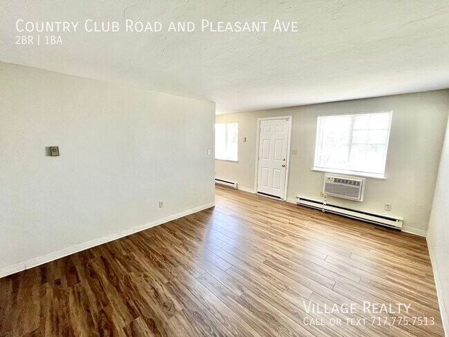 Building Photo - 615 Country Club Rd