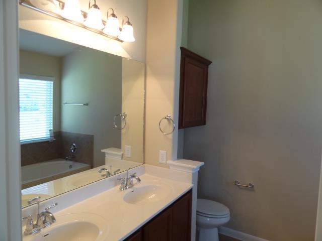 Building Photo - 521 Heritage Springs Trail