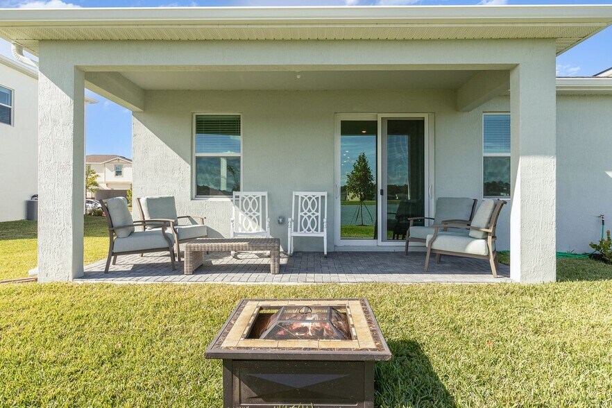 Building Photo - 699 Veridian Cir NW