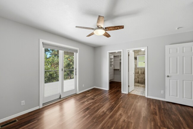 Building Photo - 12 E 500 S