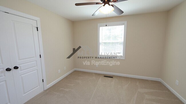 Building Photo - 1724 Arrowhead Dr