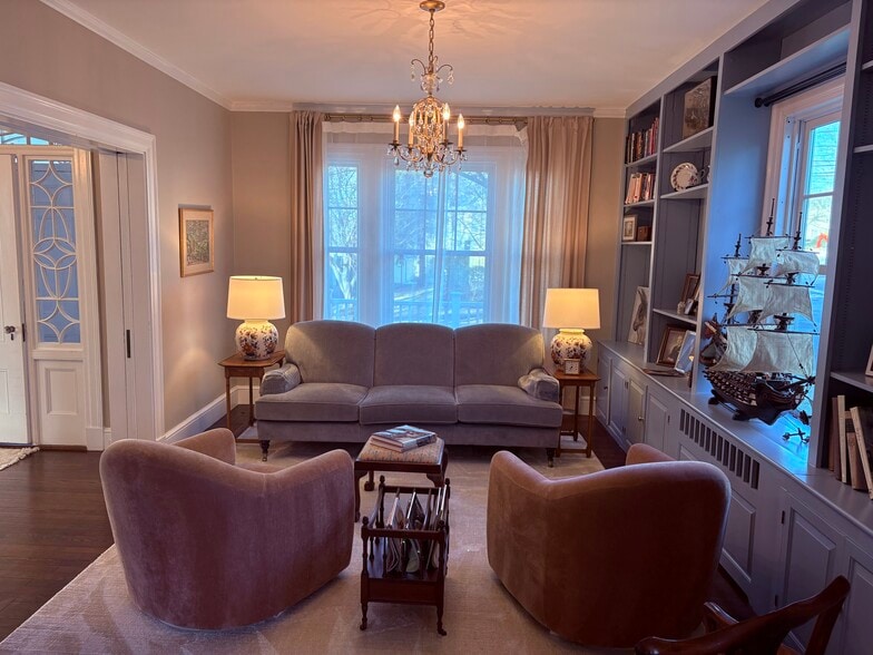 Library - 9 Winthrop St