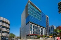 Building Photo - 3223 W 6th St