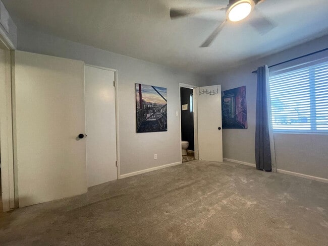 Building Photo - 843 E Butler Dr