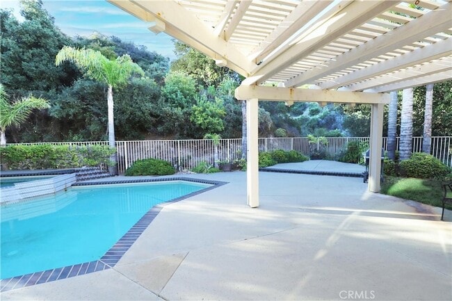 Building Photo - 2760 Hidden Hills Way W