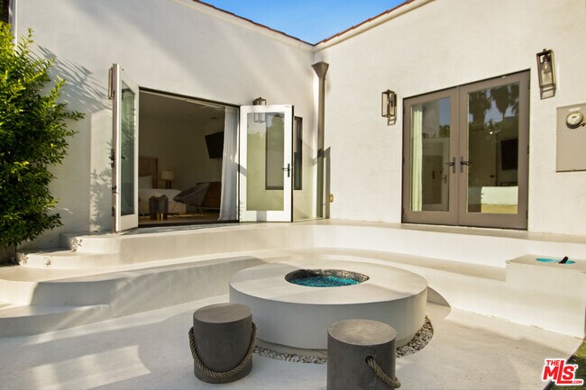 Building Photo - 0 N Edinburgh Ave