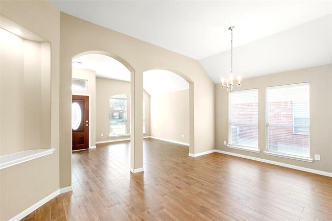Building Photo - 4931 Harbor Glen Ln