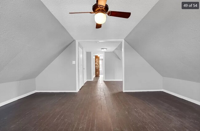 Building Photo - Renovated - 3 Bedroom Duplex