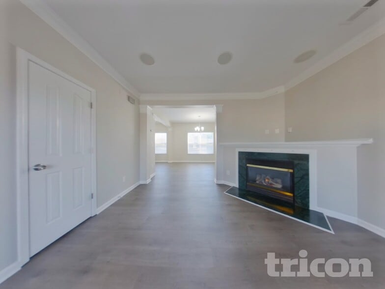 Building Photo - 1208 Ballina Way