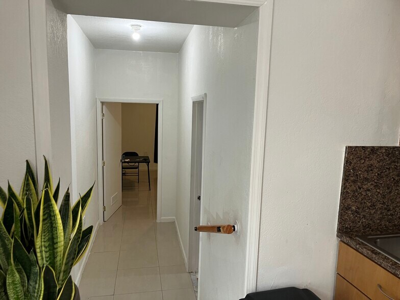 Building Photo - 360 NW 58th Ave