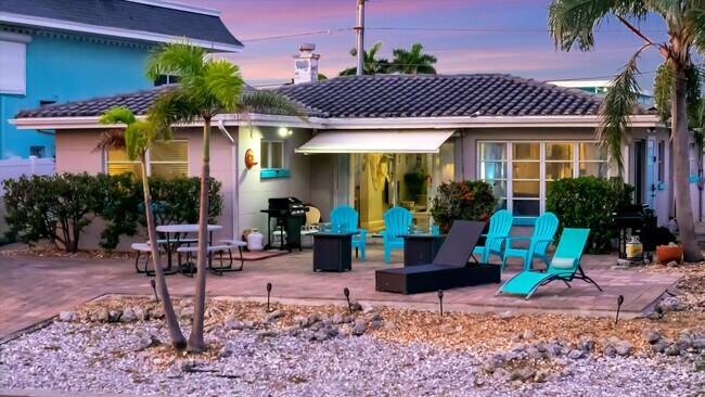 Building Photo - 11420 1st St E