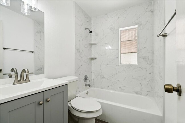 Building Photo - 4508 S Lois Ave