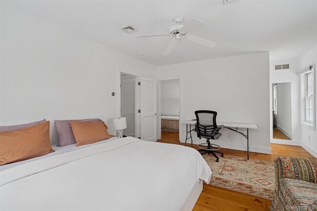 Building Photo - 1008 Middle Line Hwy