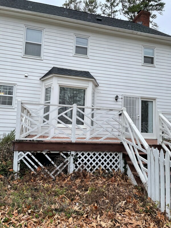 Building Photo - 8800 Colesbury Dr