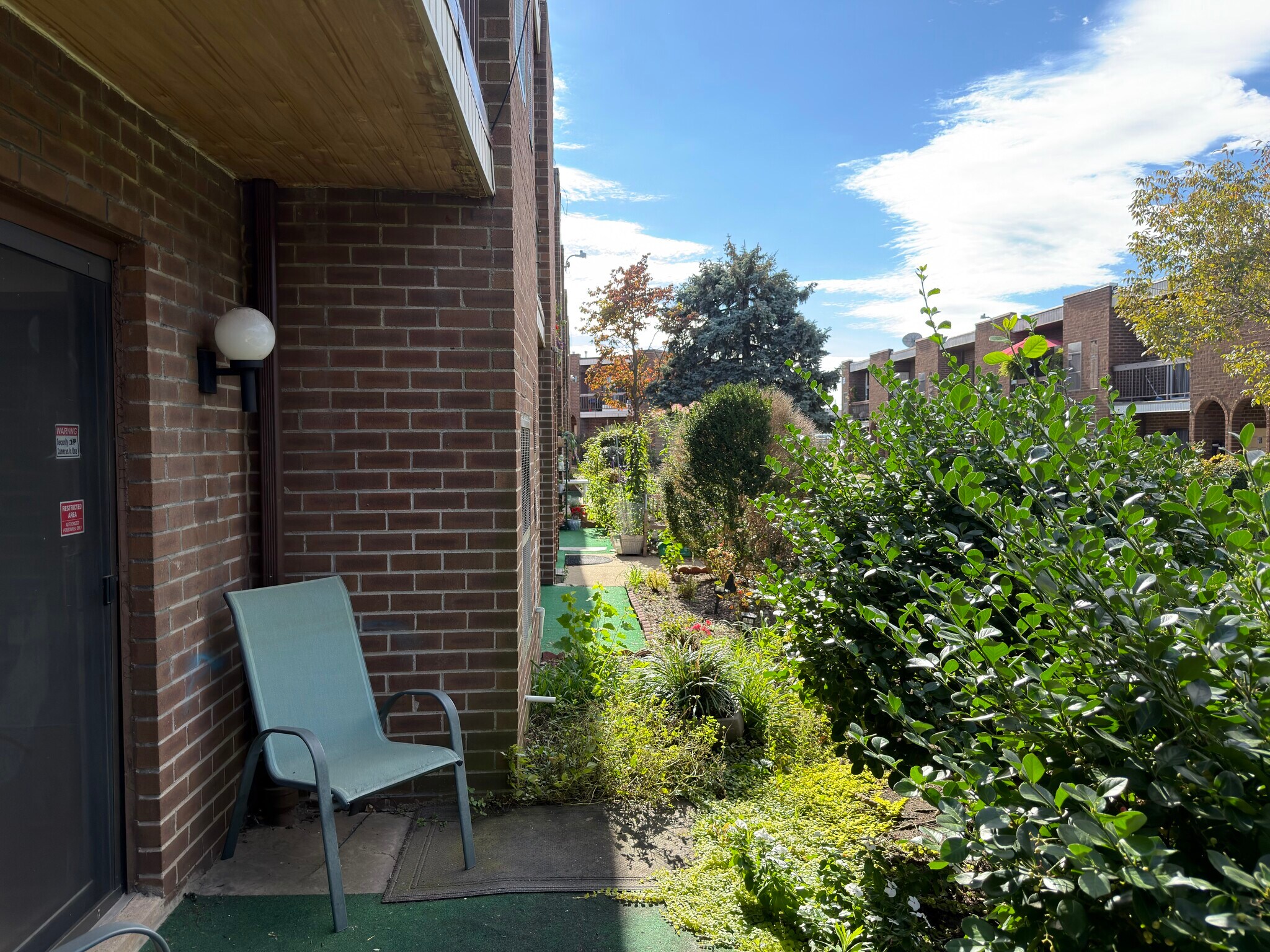 Building Photo - 9926 Haldeman Ave