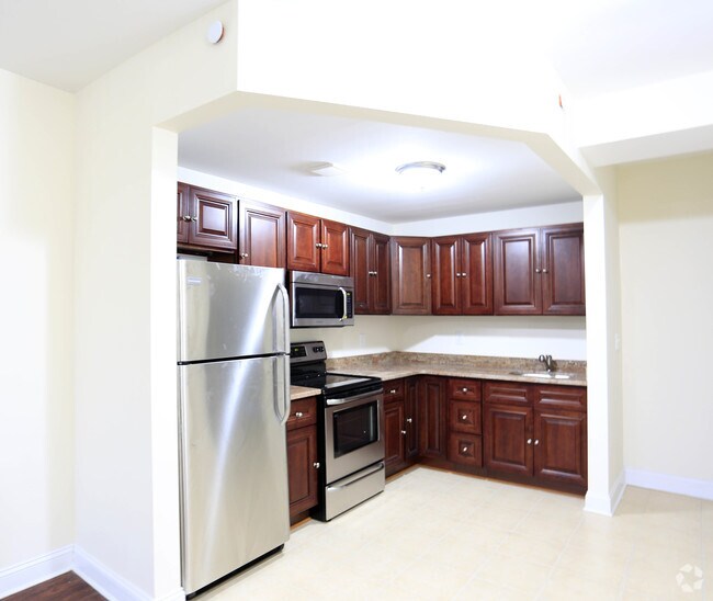 kitchen - 3064 Buhre Ave