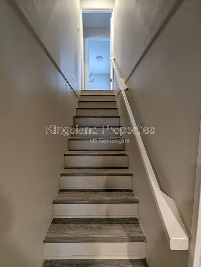 Building Photo - 1146 Swarthmore Ln
