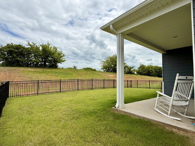 Building Photo - New Legacy Farms Home | Resort-Style Amenities!