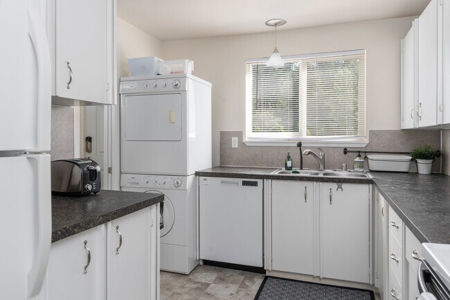 Building Photo - 4918 110th Avenue Ct E