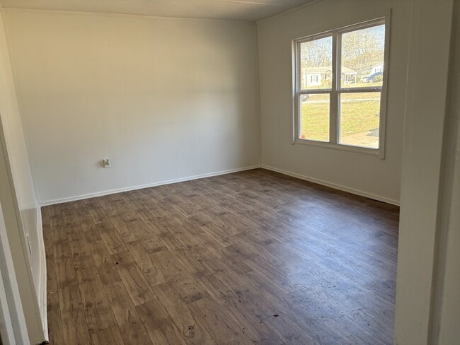 Building Photo - 3 Central Park Ct