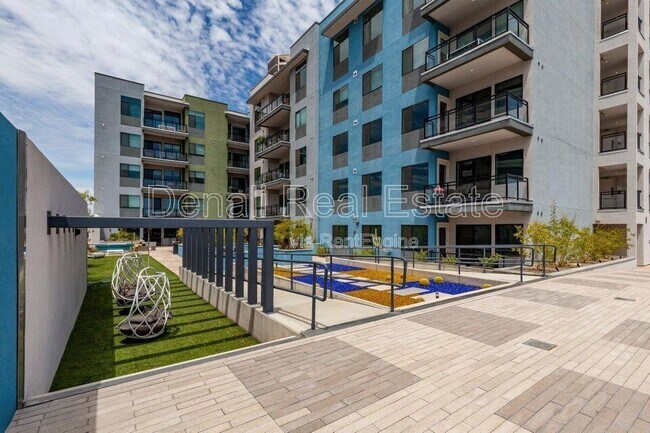 Building Photo - 3131 N Central Ave