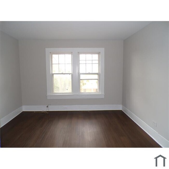 Building Photo - 1249 Waverly St