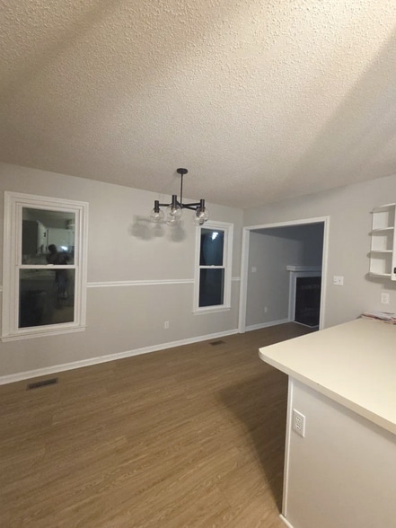 Building Photo - 2904 Bannf Ct