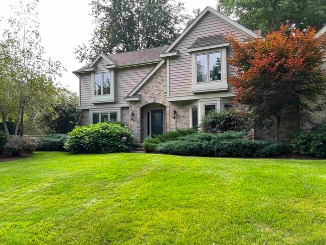 Building Photo - 4907 Pinewood Ct