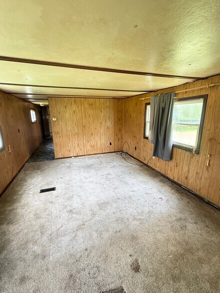 Building Photo - 1404 Rumbaugh Ln