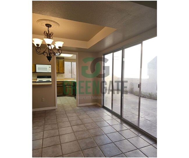 Building Photo - 3557 Claremont Ave