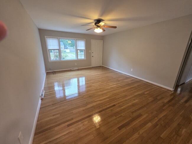 Building Photo - 312 Nancy Dr