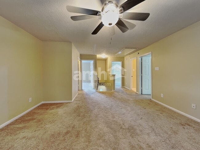 Building Photo - 7010 Durango Dr