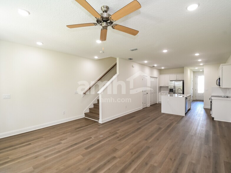 Building Photo - 97002 Blackrock Cv Wy