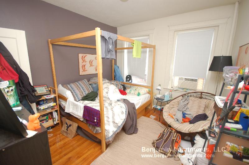 Building Photo - 1334 Commonwealth Ave