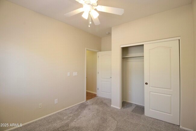 Building Photo - 16803 N 50th Way
