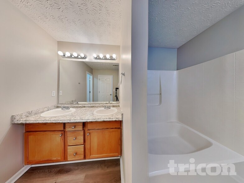Building Photo - 3886 Ligney Creek Ct